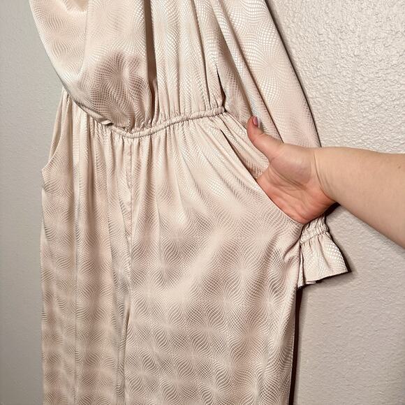 Love, Whit by Whitney Port Ivory Jacquard One‎ Shoulder Jumpsuit women’s size 14 - Picture 4 of 15
